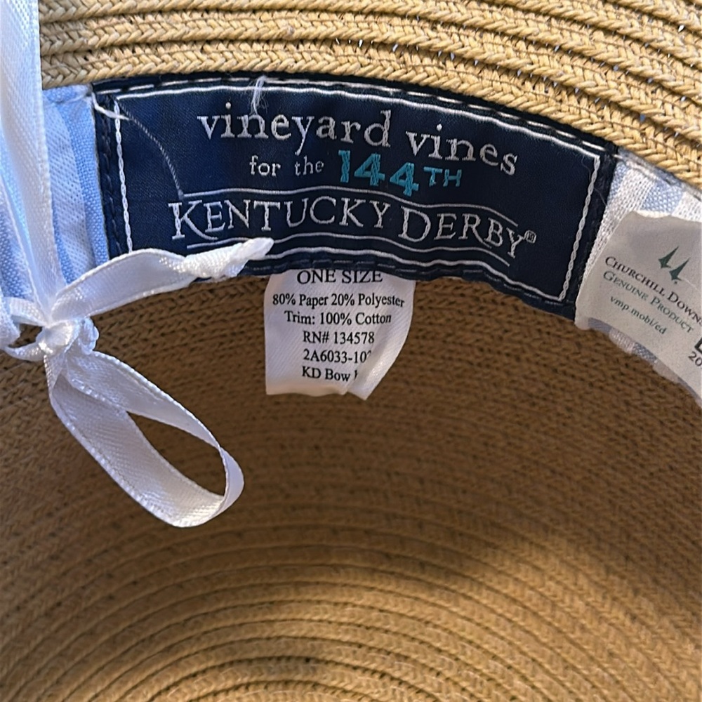 Vineyard Vines Tan Hat with White Floral Accent, one size, cottagecore - Picture 5 of 16
